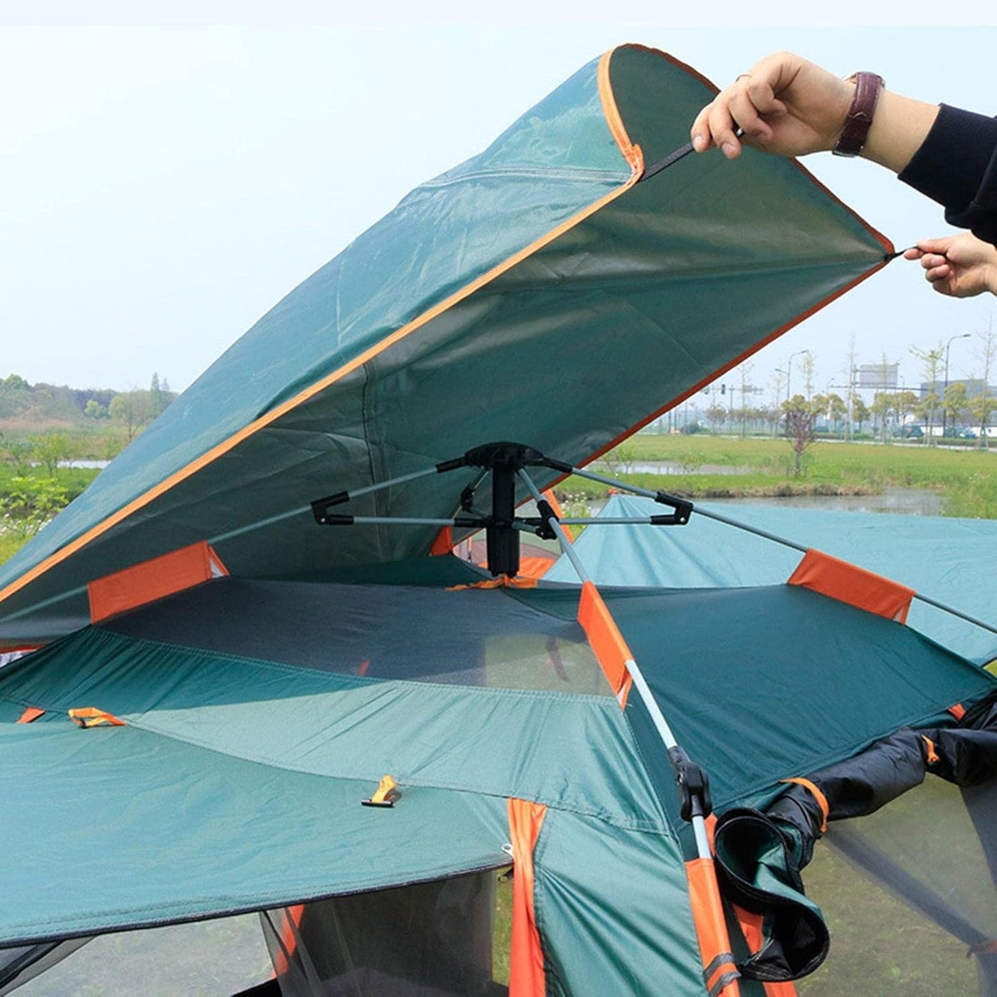 OPEN TENT 210